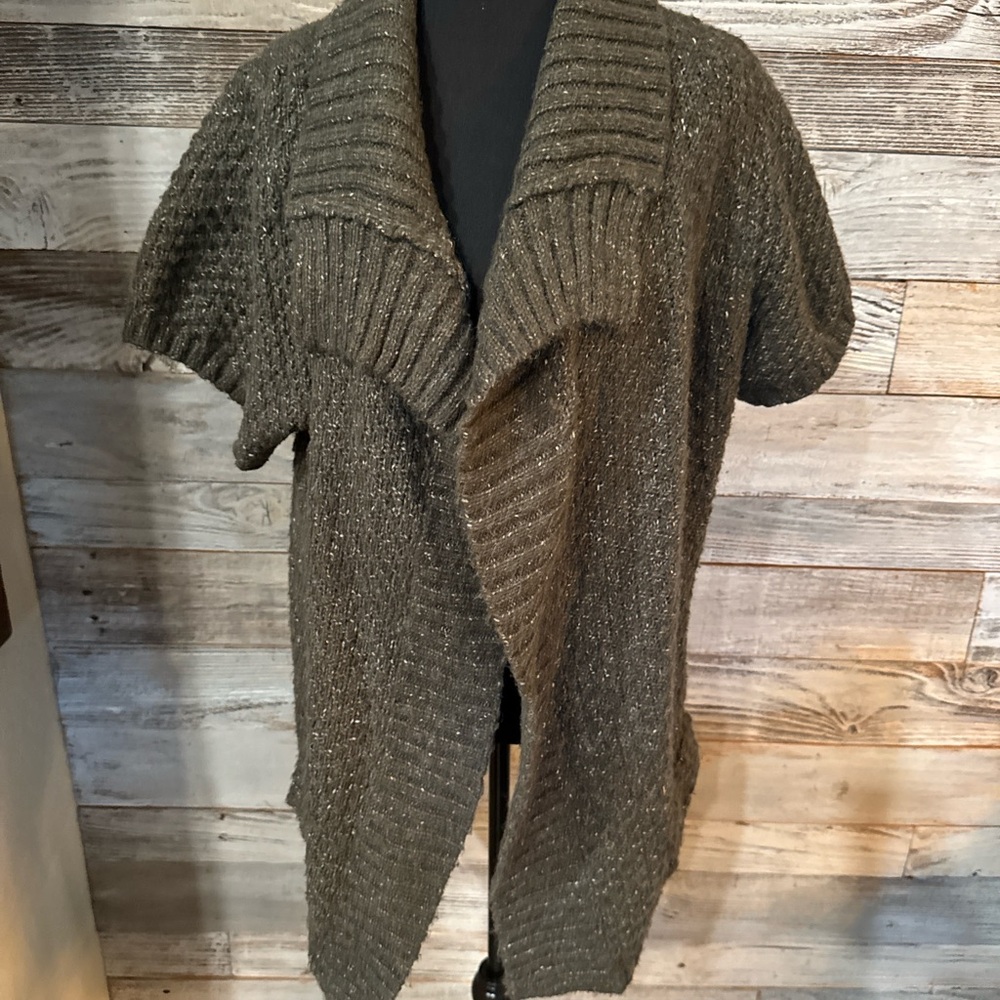 NWT Chic Open Front Short Sleeve Cardigan